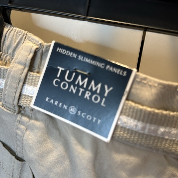 NWT Karen Scott khaki Tummy Control “Skimmer” Capris Size 12 w/ Matching Belt - Picture 8 of 8